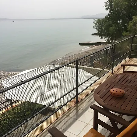 Waterfront Holiday home Nerantza
